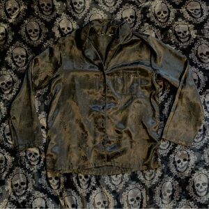 3/$13 Satin button up blouse